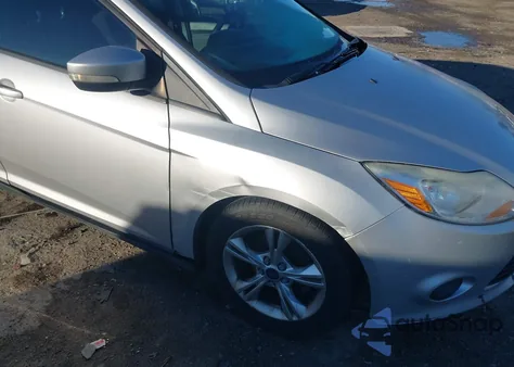 2014 Ford Focus Se z USA, uszkodzony, nr VIN 1FADP3K27EL338679